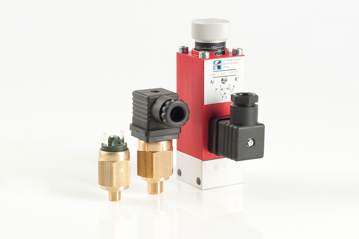 Adjustable pressure switches