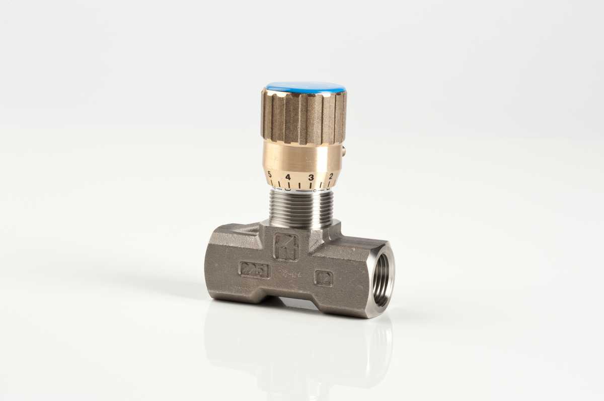 In line double-acting flow control valves