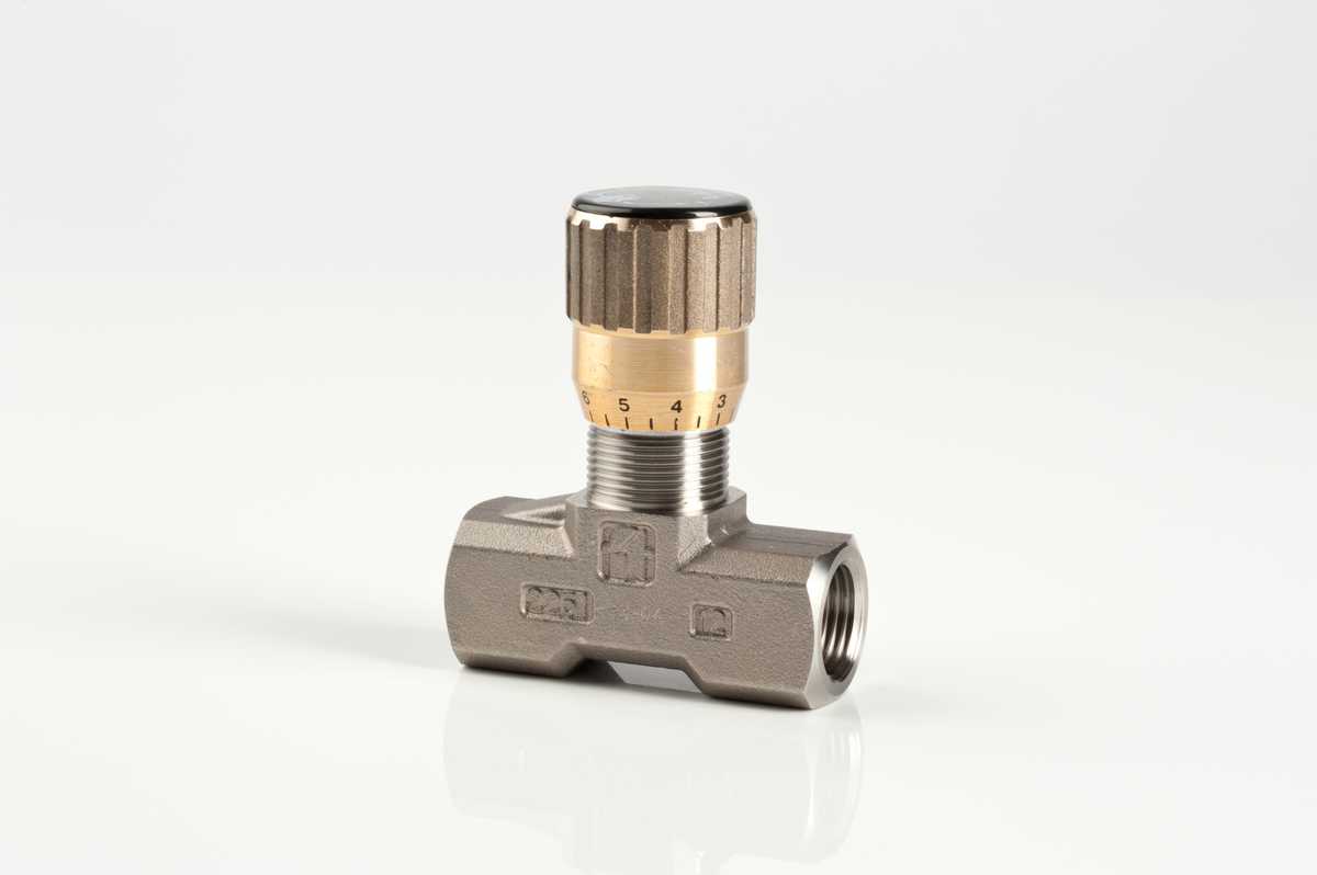 In line single-acting flow control valves